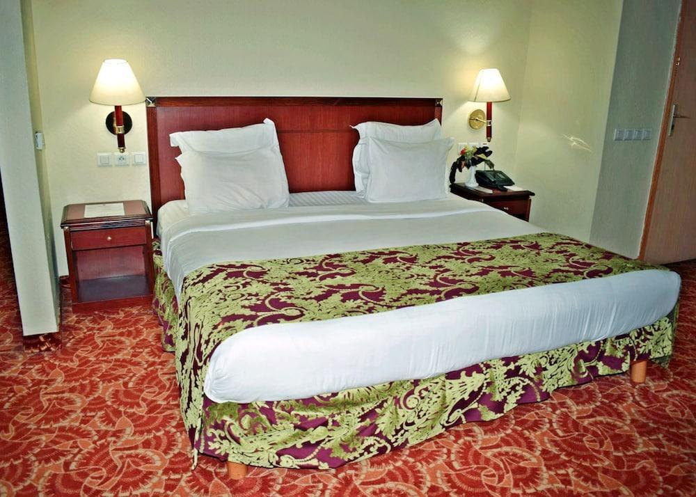 Grand Hotel Bamako Dış mekan fotoğraf