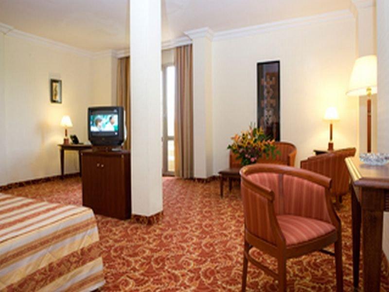 Grand Hotel Bamako Dış mekan fotoğraf